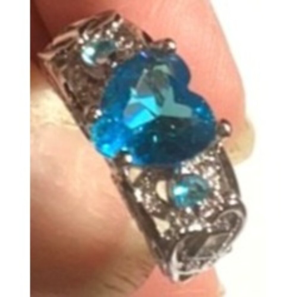 Blue Topaz Heart .925 Silver Ring Intricate Filigree Size 9 1 Lg, 2 Small Stones